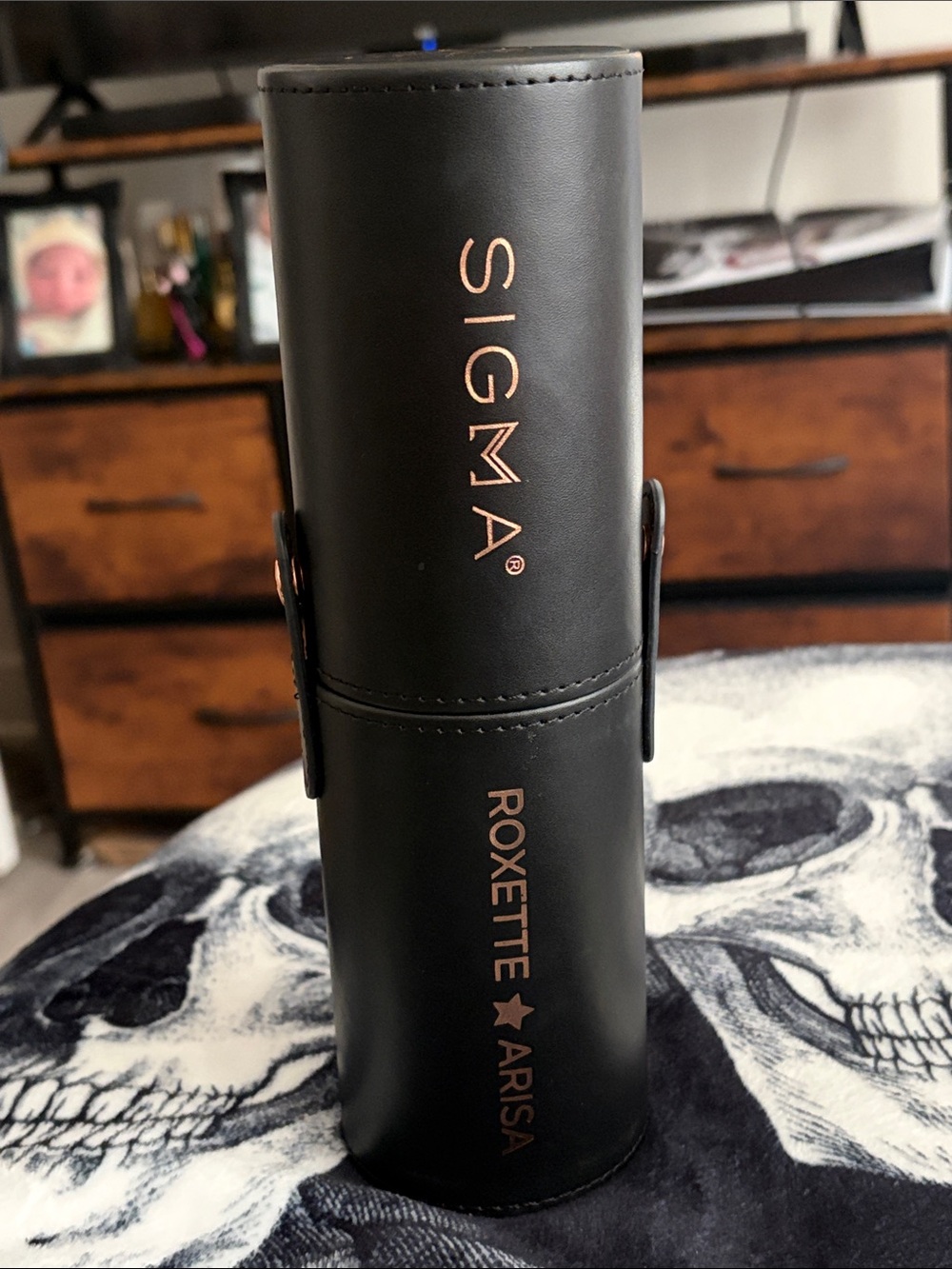 Sigma Beauty Black Travel Brush Holder